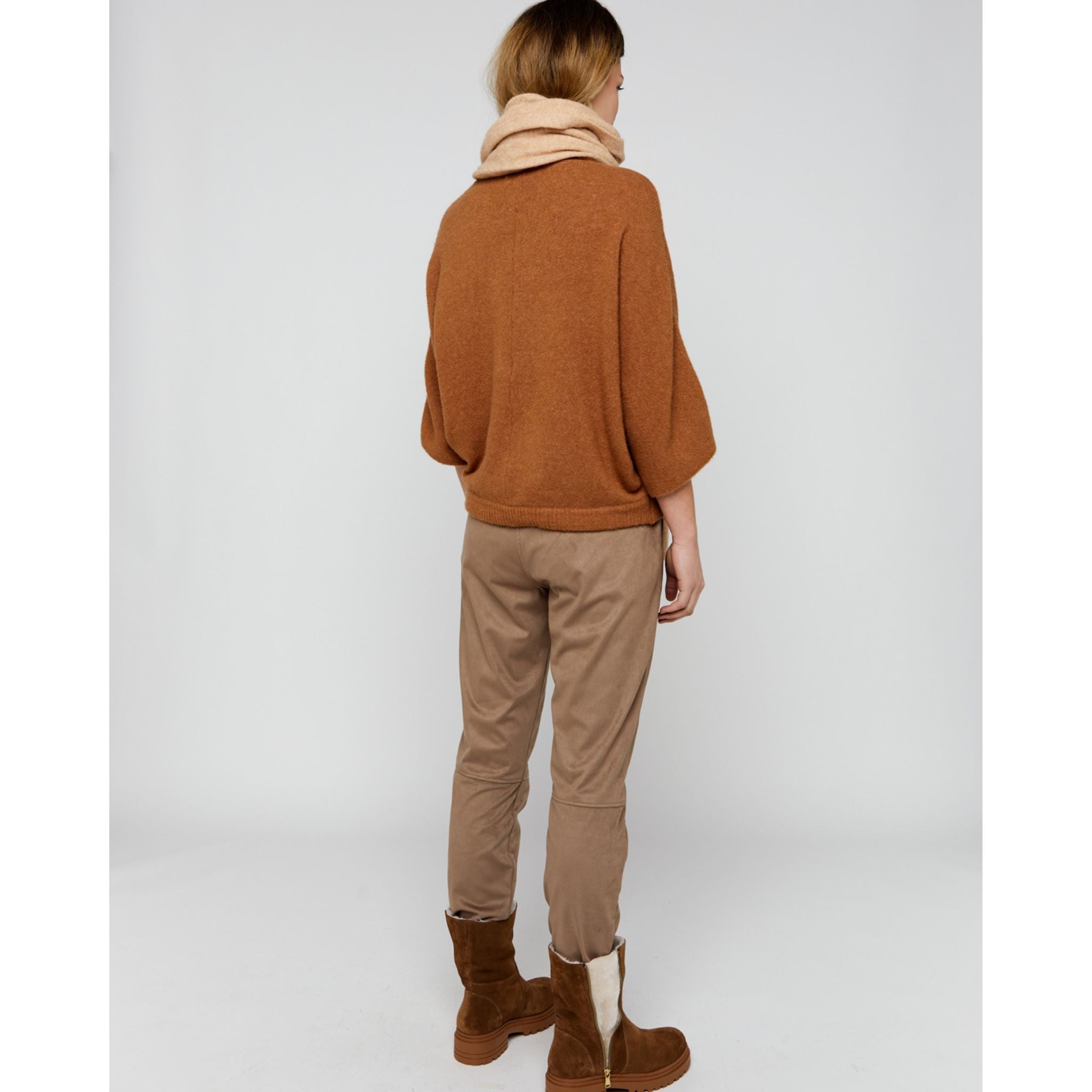 Moscow Design Velourshose "Berlind"