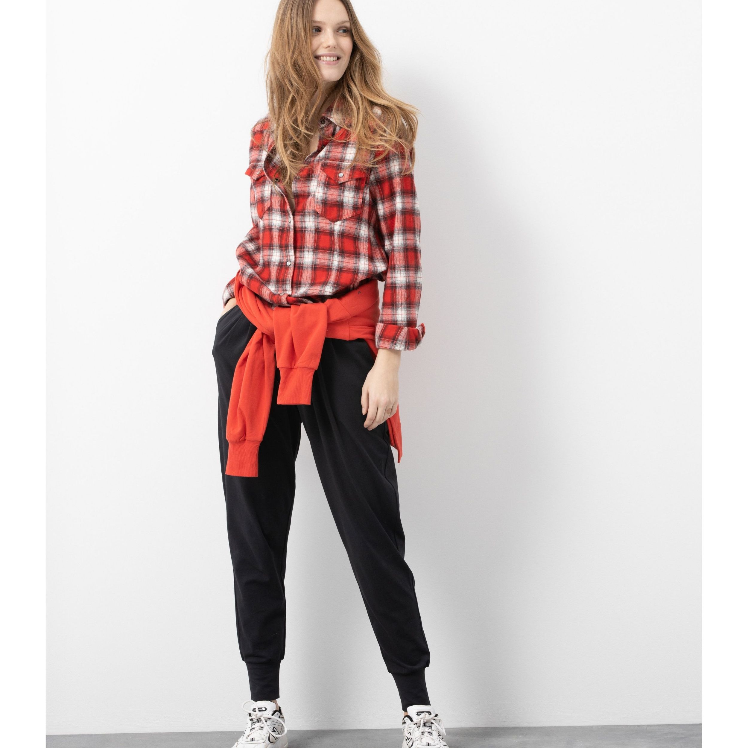 Blue Sportswear Jogger Hose "Alba Pleated Pants"