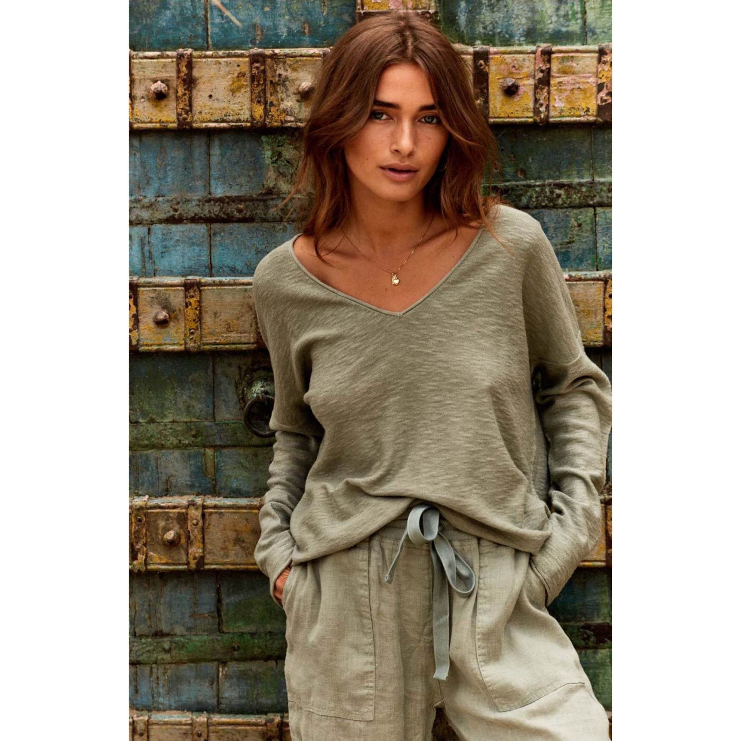 Moscow Design Pullover "Elita"