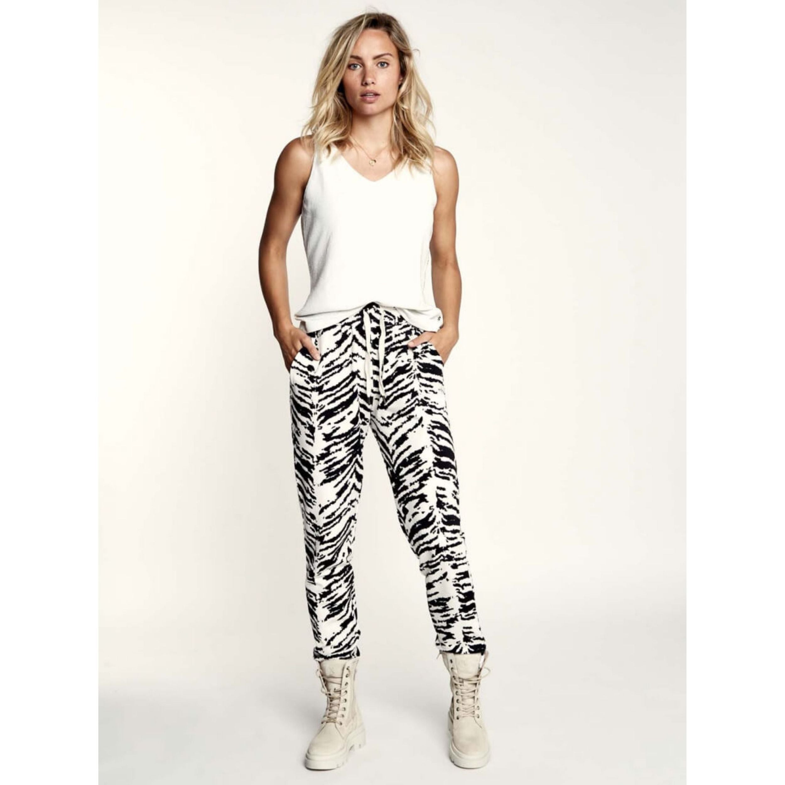 Moscow Design Hose "Maud"