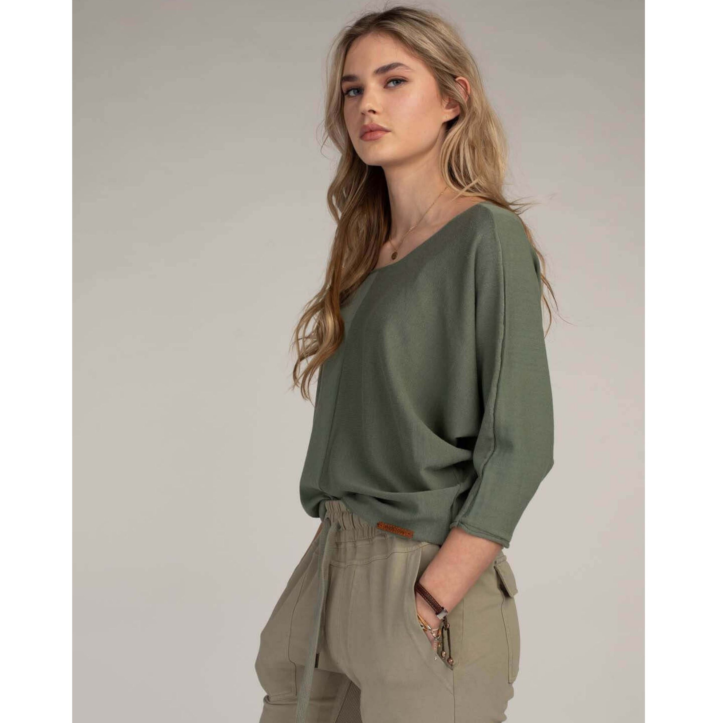 Moscow Design Pullover "Noa"