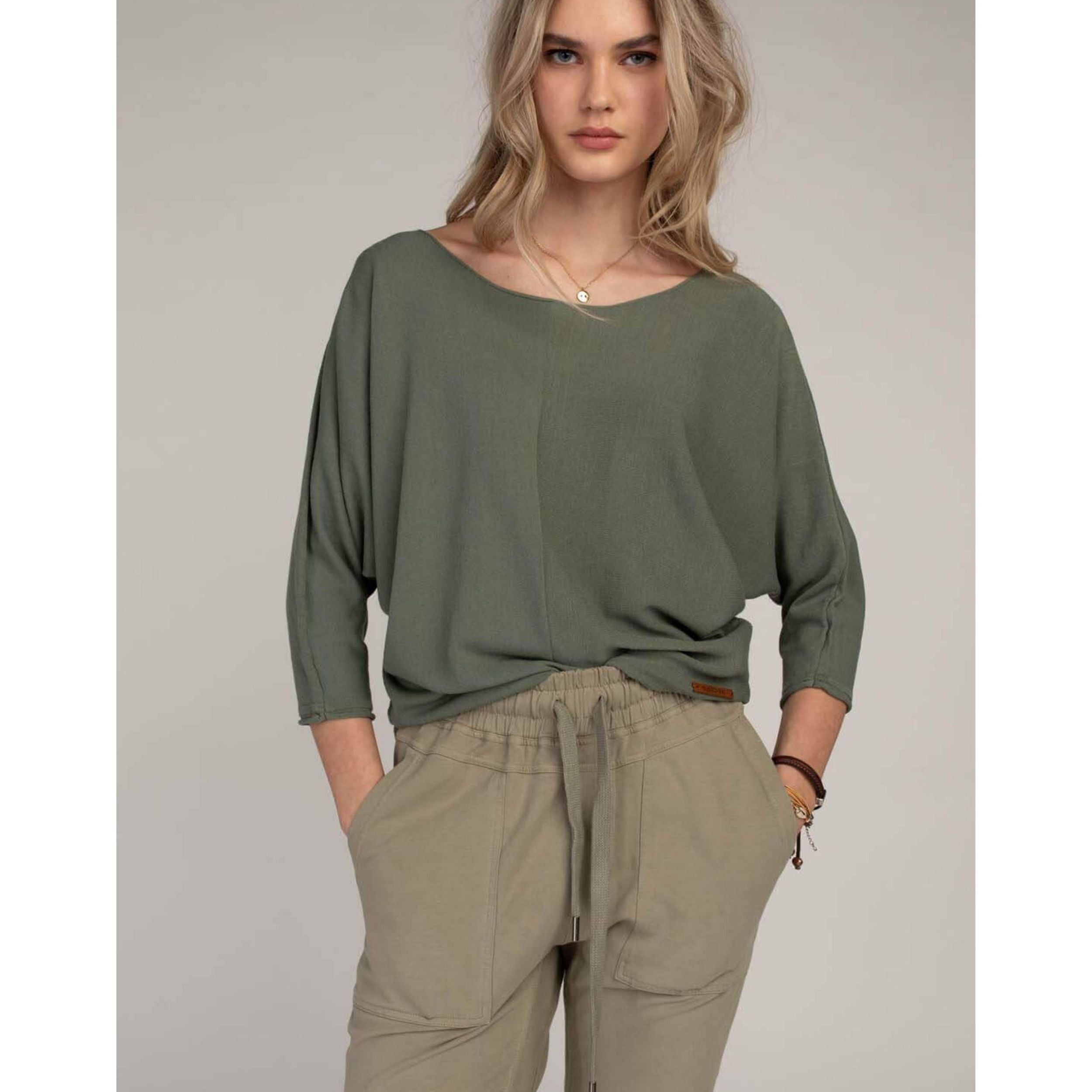 Moscow Design Pullover "Noa"