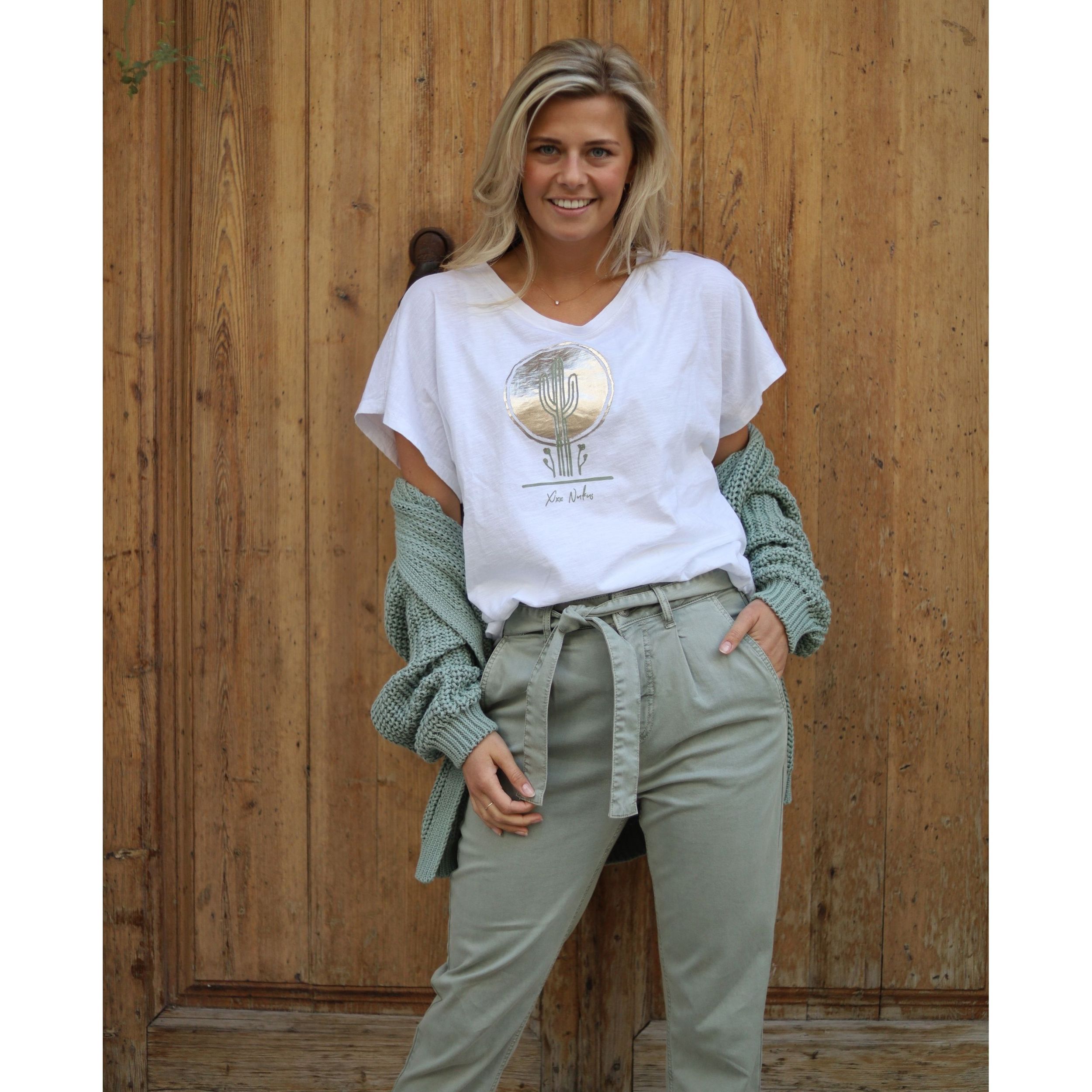 NUKUS T-Shirt " Toes White Cactus"