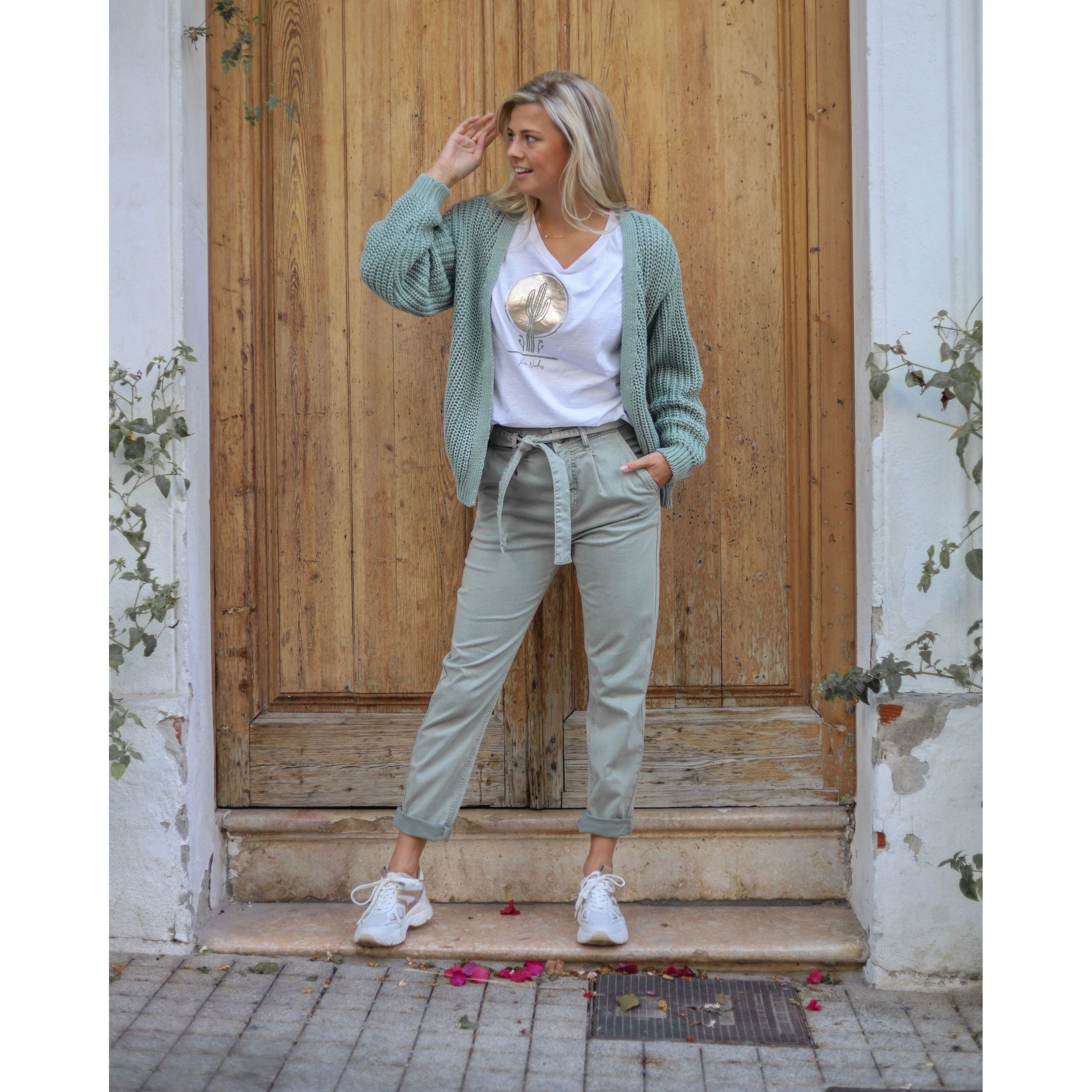 NUKUS T-Shirt " Toes White Cactus"