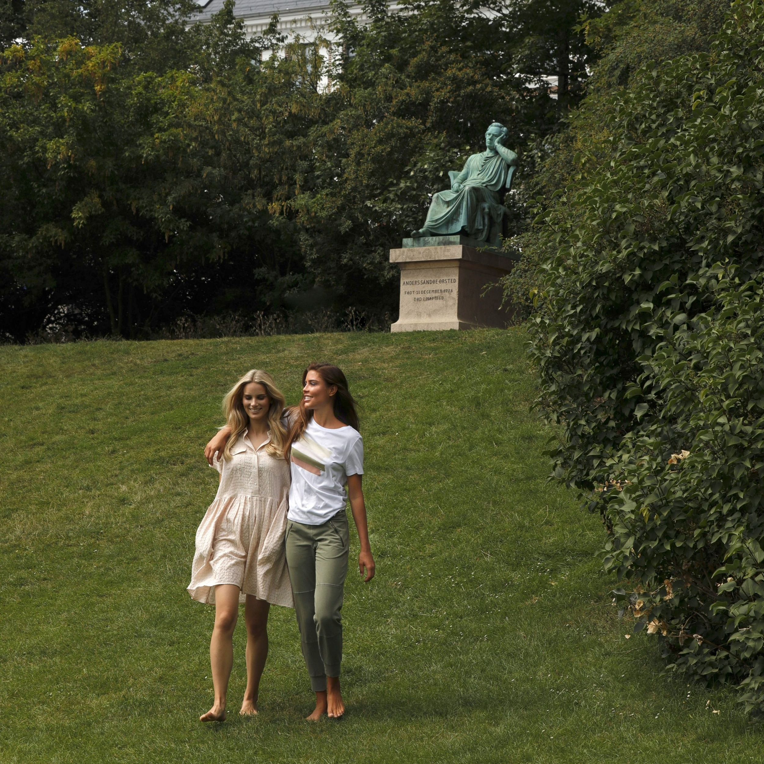 Blue Sportswear T-Shirt "Woodland Print Tee"