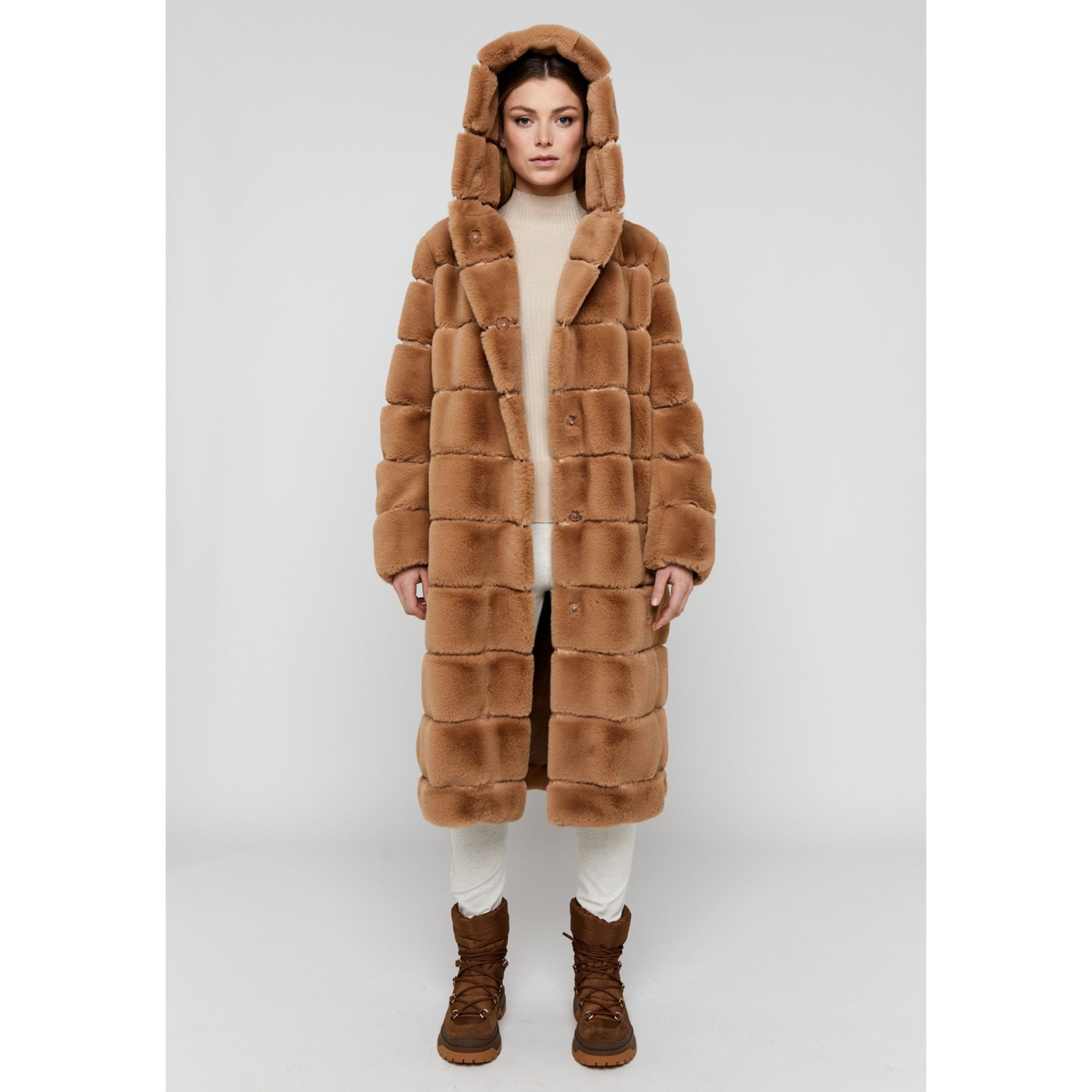 Moscow Design Mantel "Nadjana Coat Cinnamon Solid"